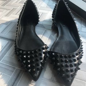 Black Zara pointy flat shoes